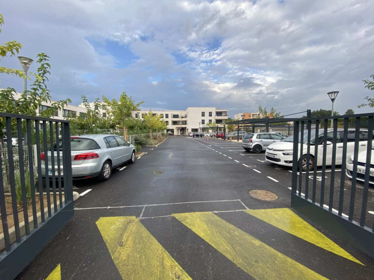 Image_1, Parking, Hyères, ref :43KM
